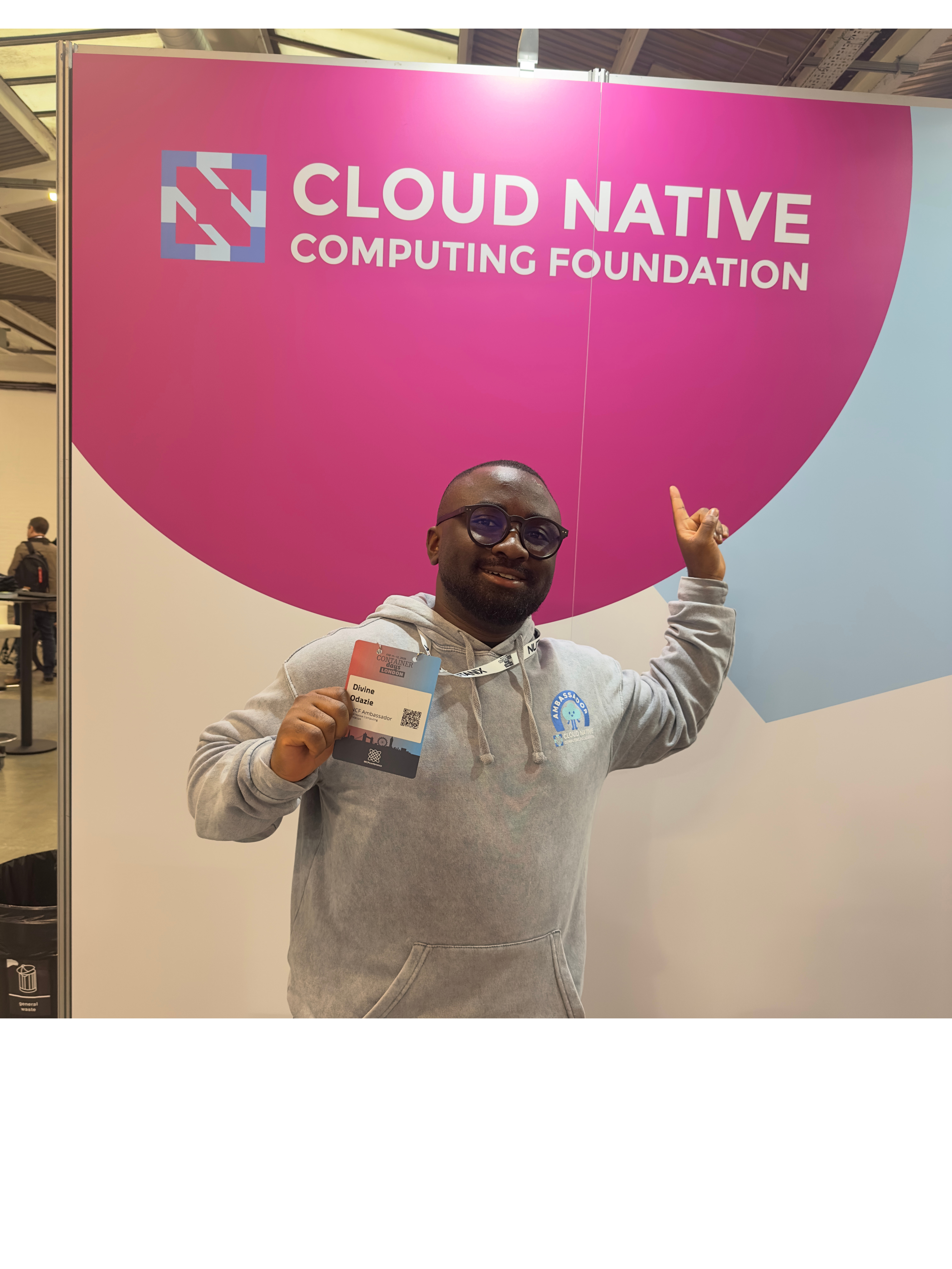 Divine Odazie helping others in the developer community